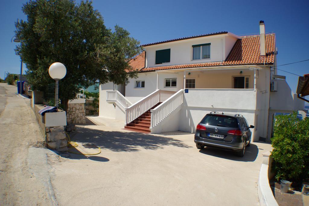 Apartments Vilma Murter Esterno foto